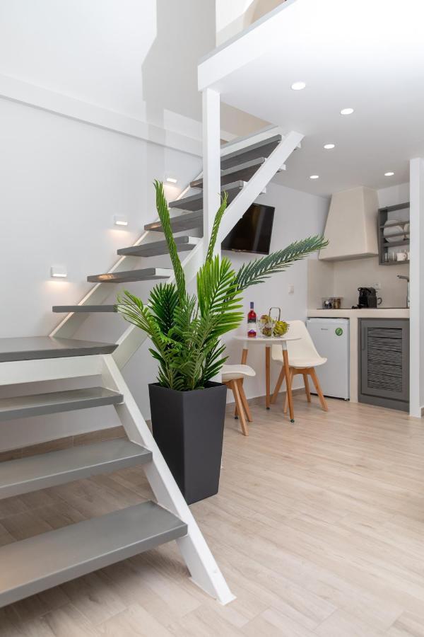 Marina'S Suites Naxos City Екстериор снимка