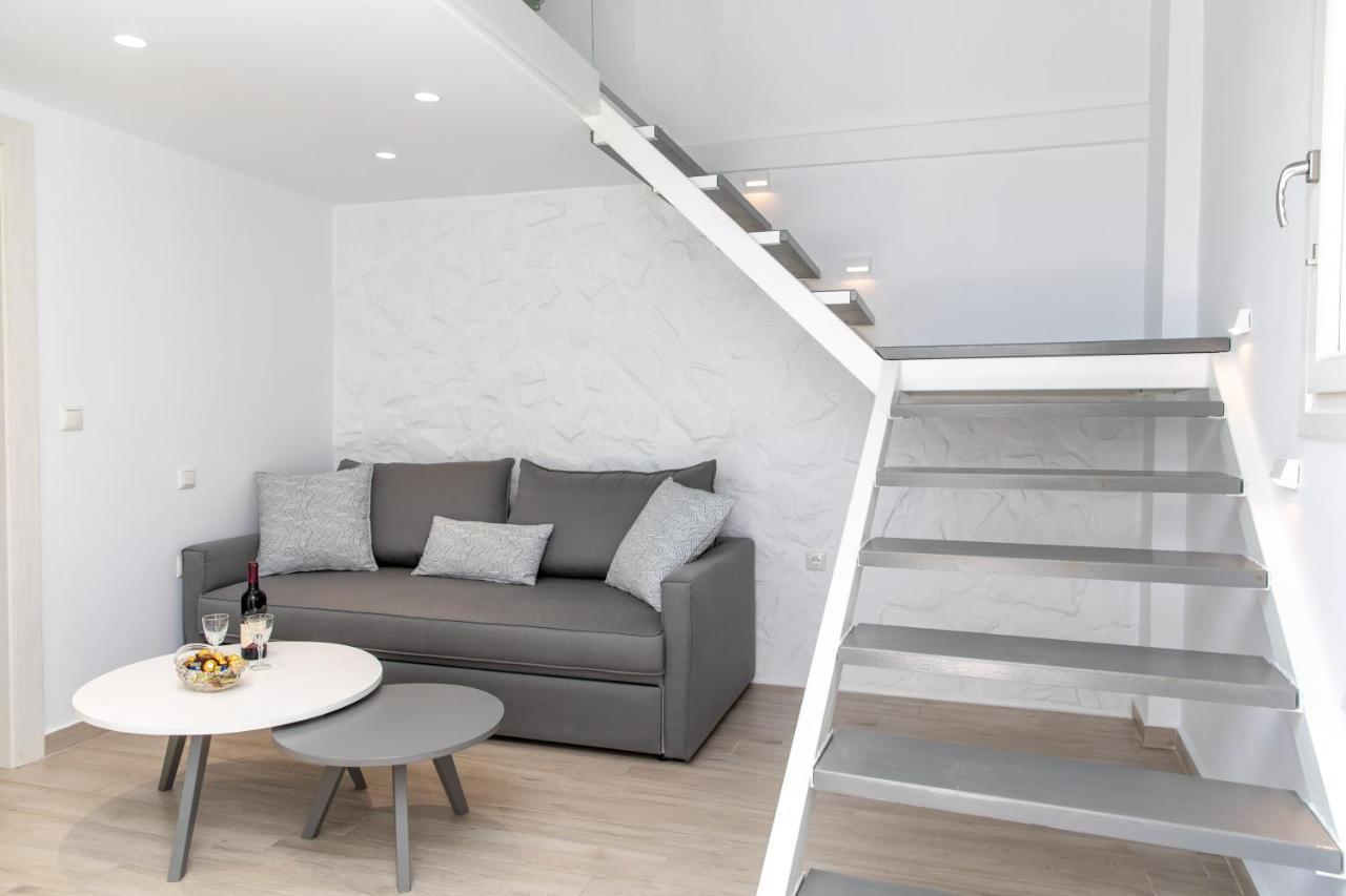 Marina'S Suites Naxos City Екстериор снимка