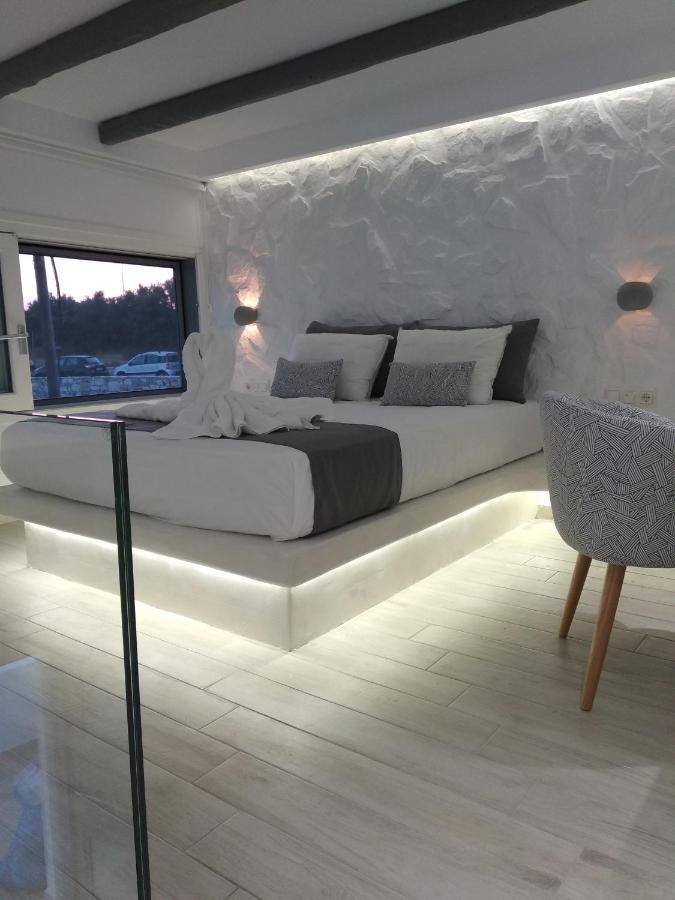 Marina'S Suites Naxos City Екстериор снимка